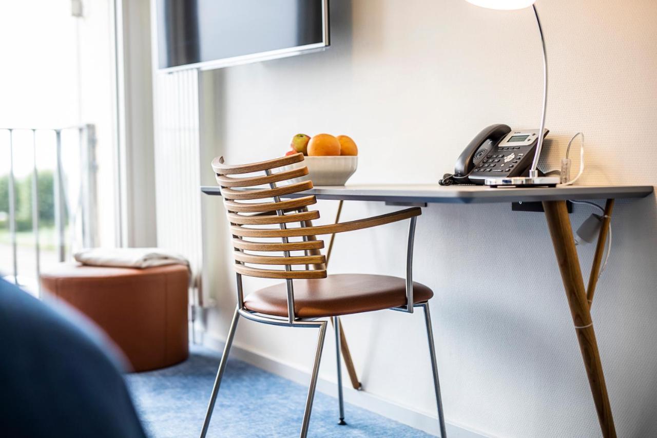 Molskroen Strandhotel Ebeltoft Extérieur photo