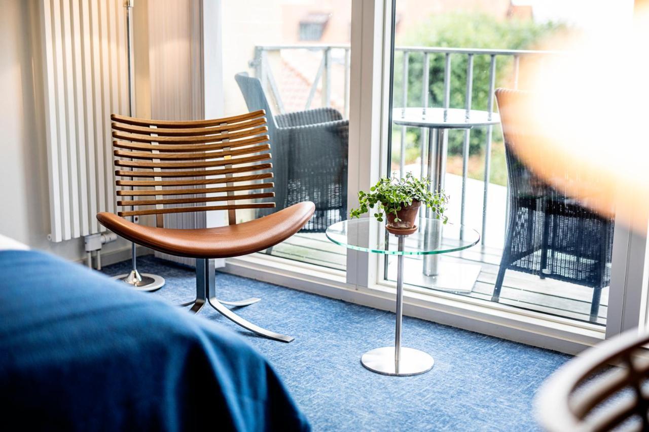 Molskroen Strandhotel Ebeltoft Extérieur photo