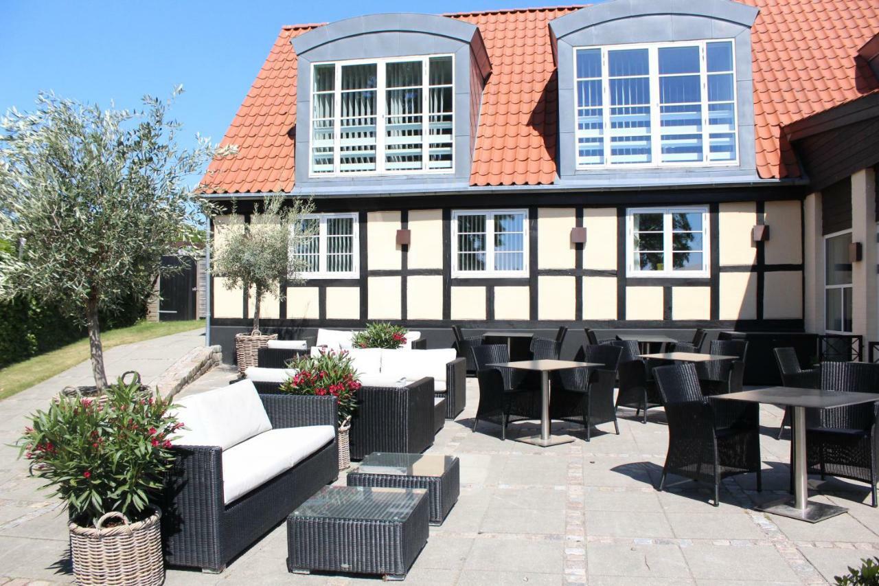 Molskroen Strandhotel Ebeltoft Extérieur photo